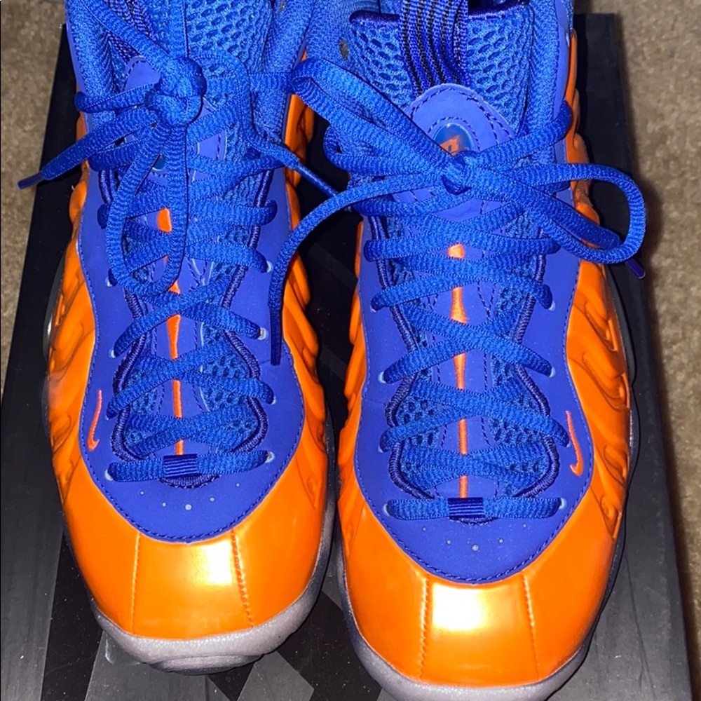Nike posite one GS